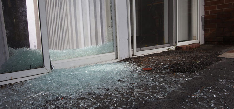 Electric Broken Glass Door Repair in Don Valley Village, ON