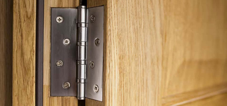 Garage Door Hinges Repair in Pringle Creek, ON